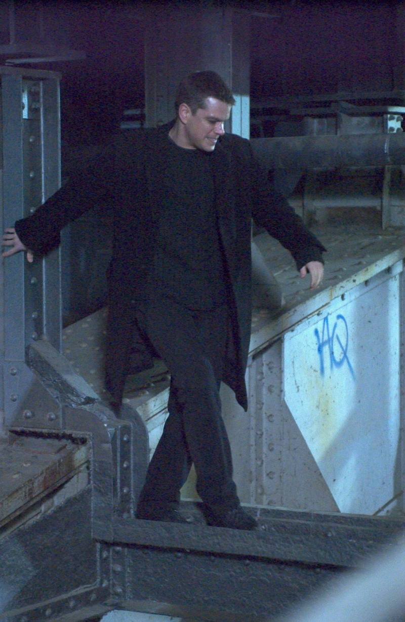 Кадры из Превосходство Борна (2004)