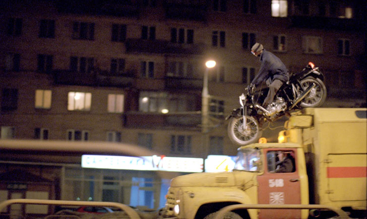 Кадры из Дневной дозор (2006)