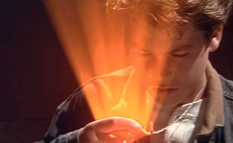 Кадры из Бесконечная история 3: Спасение (Побег из) Фантазии (1994)