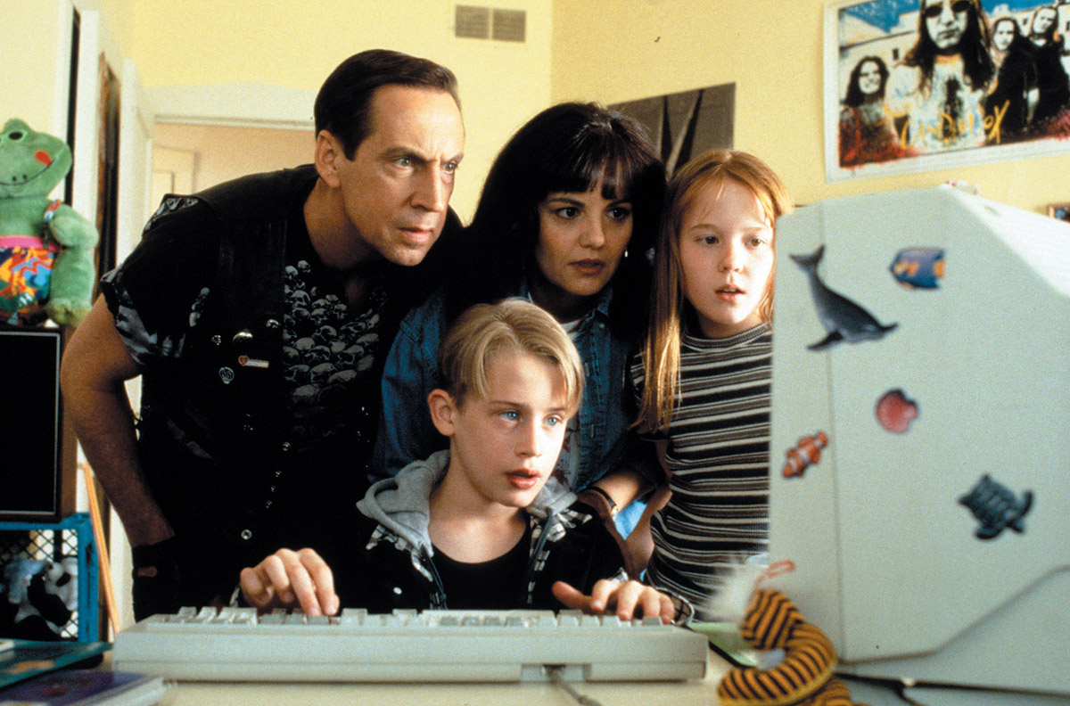 Кадры из Богатенький Ричи (1994)