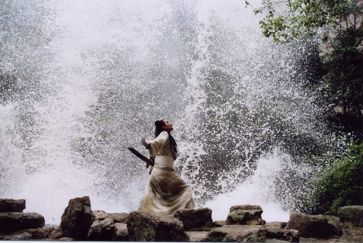 Кадры из Призрачный меч (2005)