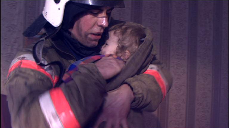 Кадры из Свой-Чужой (2008)