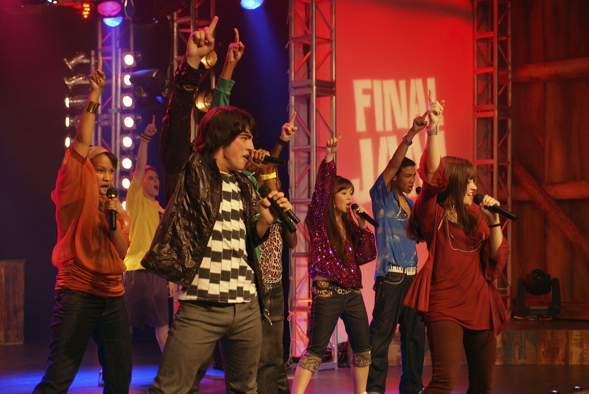 Кадры из Camp Rock: Музыкальные каникулы (2008)