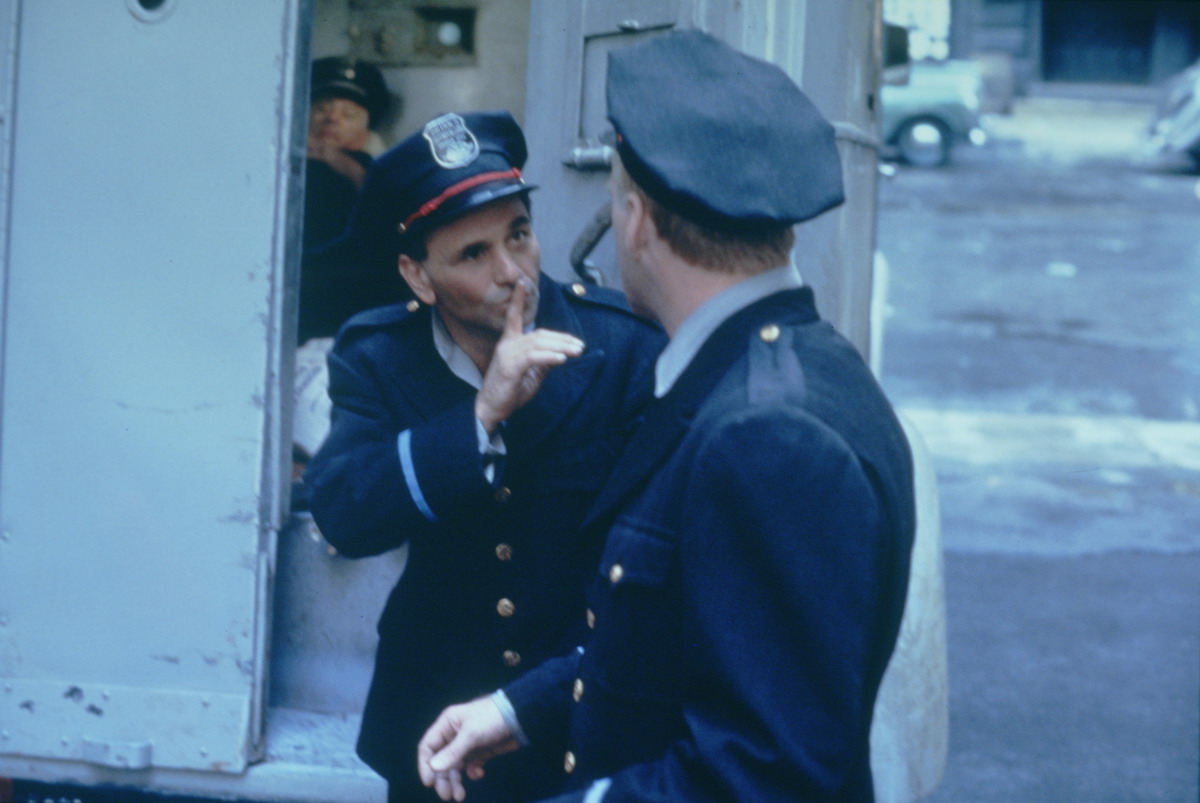 Кадры из Ограбление Бринкса (1978)