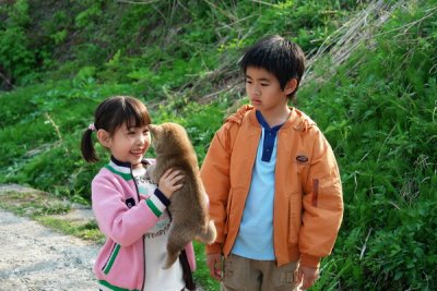 Кадры из История Мари и трёх щенков (2007)