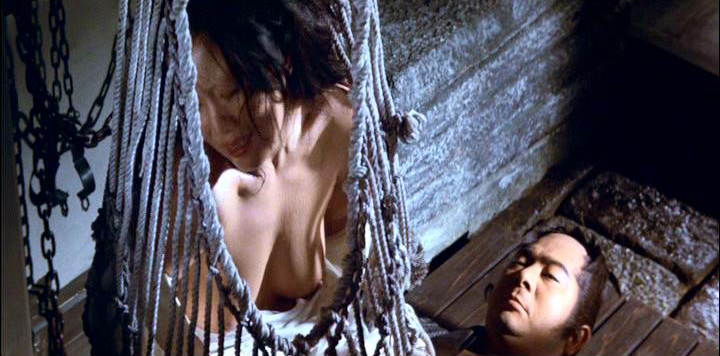 Кадры из Ханзо-Клинок 3: Кто забрал золото? (1974)