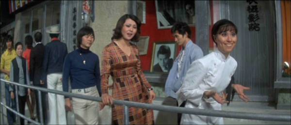 Кадры из Улица сплетен (1974)