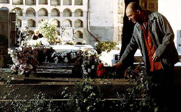 Кадры из Поговори с ней (2002)