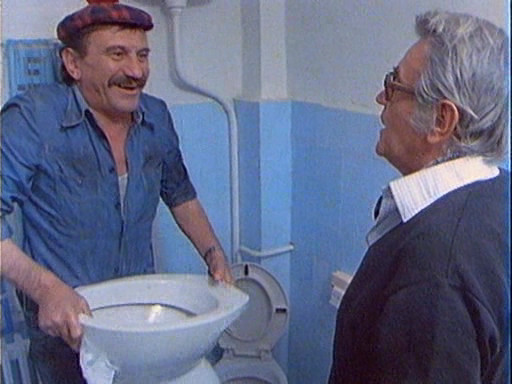 Кадры из Люби, люби, но не теряй головы (1981)