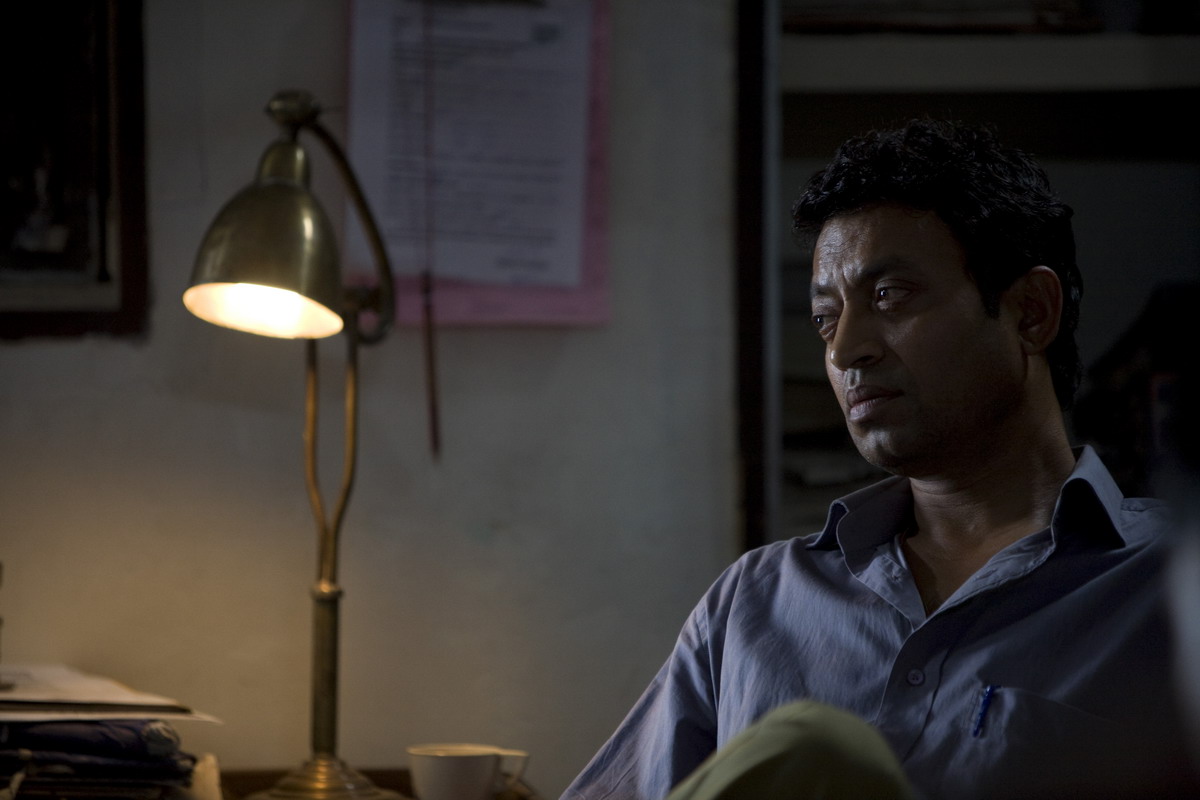 Кадры из Миллионер из трущоб (2008)