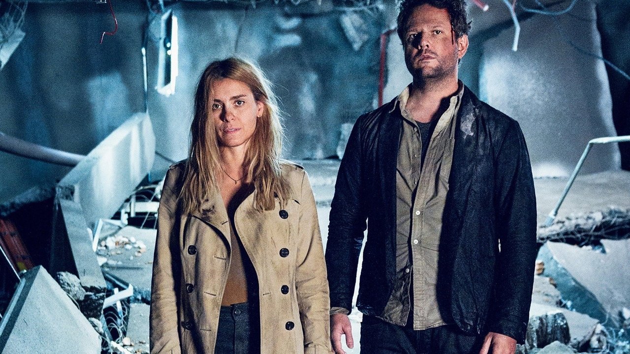 Кадры из 13 дней вдали от солнца (2018)