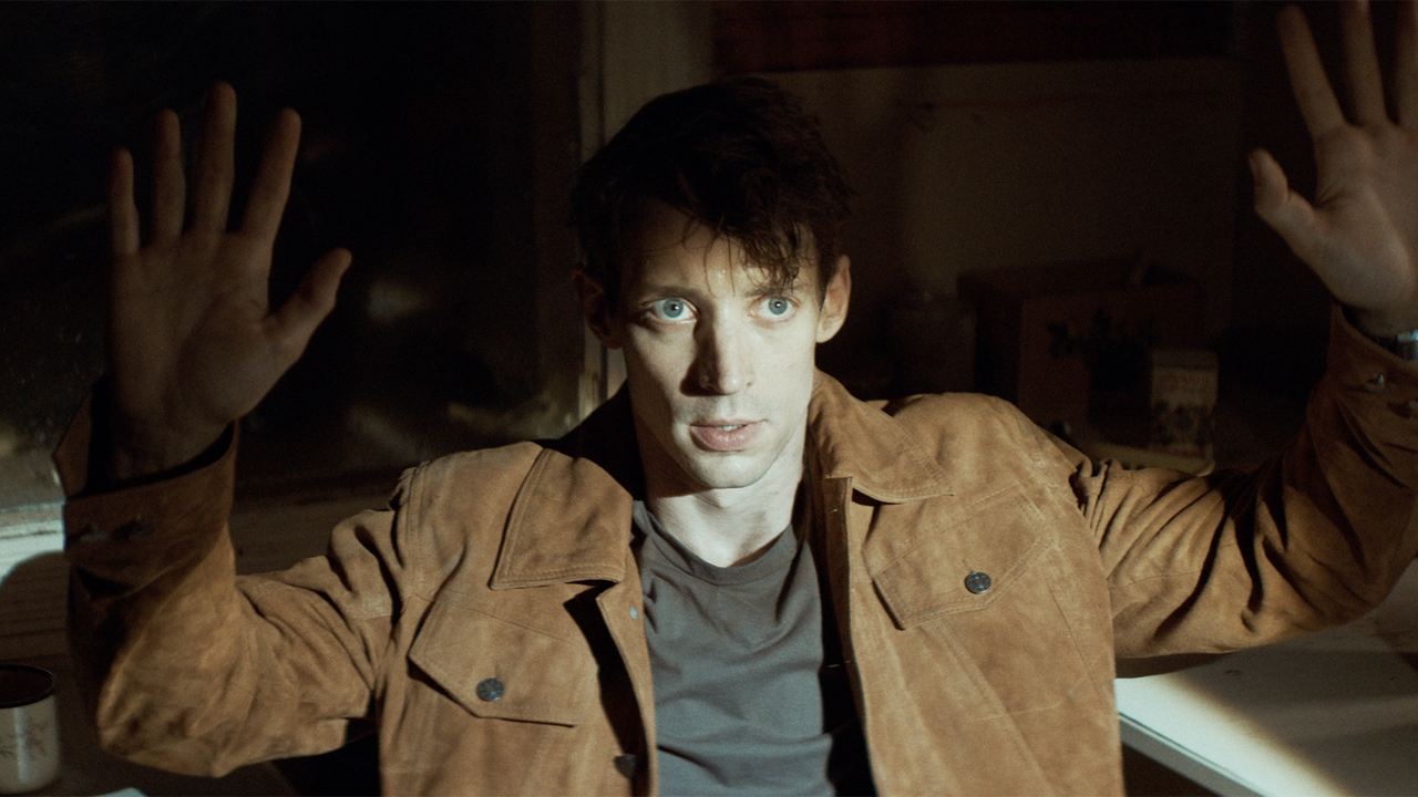 Макс Энгер - С одним открытым глазом (2021)