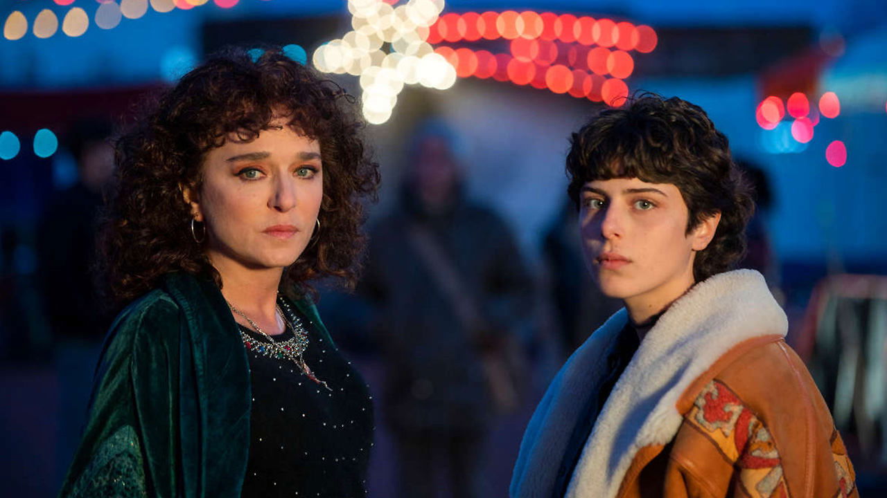 Кадры из Лживая взрослая жизнь (2023)