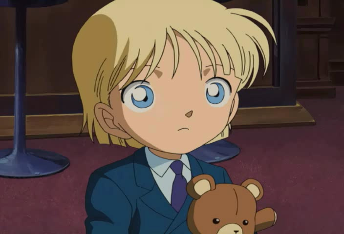 Кадры из Детектив Конан OVA 04: Конан, Кид и «Мать кристаллов» (2004)