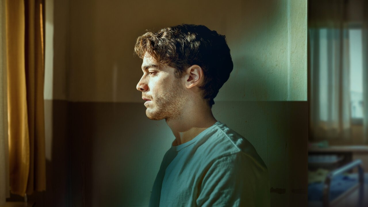 Кадры из Всё просит о спасении (2022)